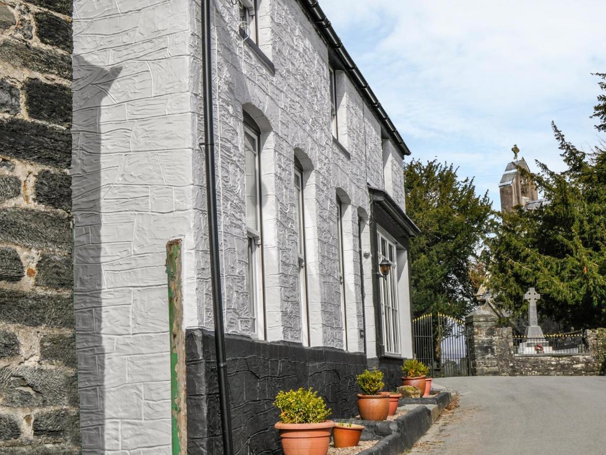 Arwel Villa Capel Garmon Exterior photo